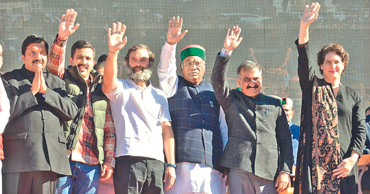Sukhu takes oath as Himachal’s 15th CM